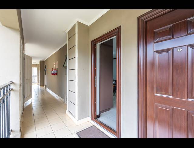 1 BEDROOM APARTMENT FOR SALE IN BROADACRES